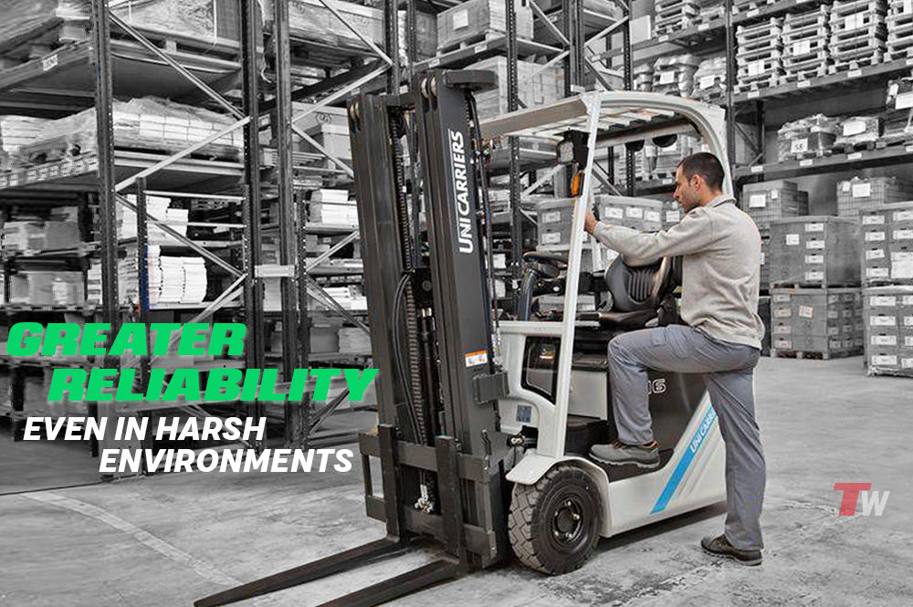 The TX-M Series three-wheel forklift is powered by our harmonized, AC motor and controller system. With better cooling capacity and greater reliability even in humid environments, AC power delivers more consistent and higher performance throughout the shift on a single battery charge