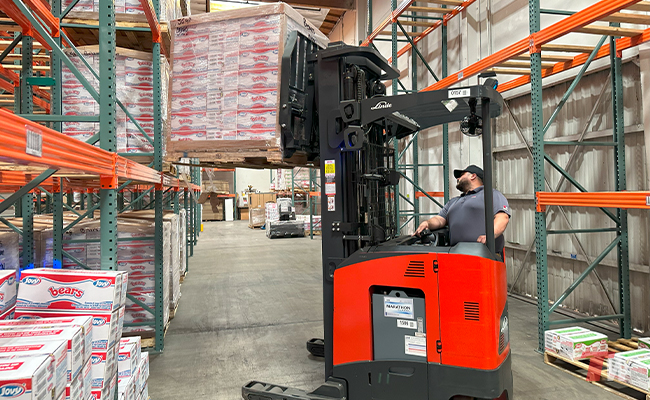 Linde 5195 Reach Truck