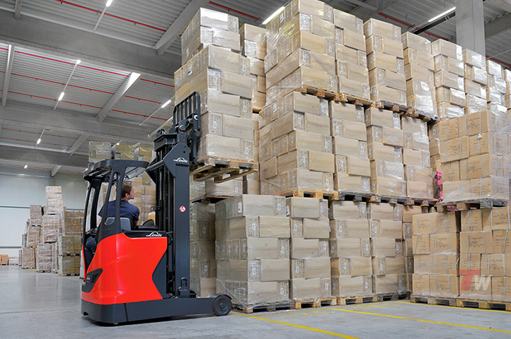 Linde 1120 Electric Reach Truck