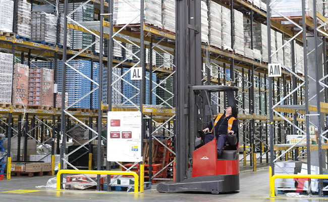 Linde 1120 Reach Truck