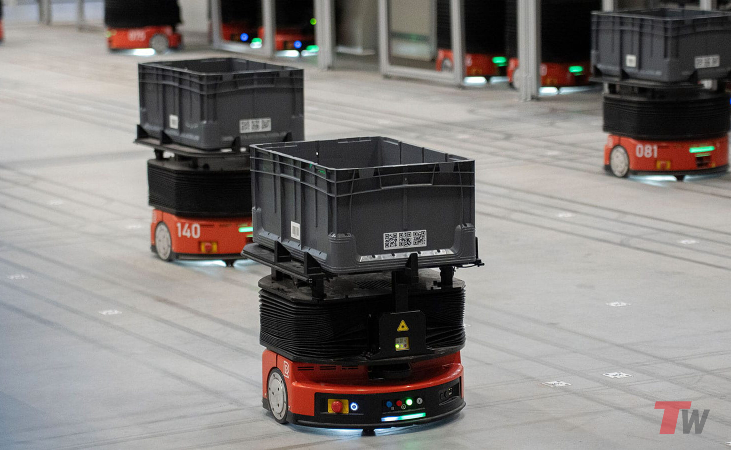 Goods-to-Person AMRs
