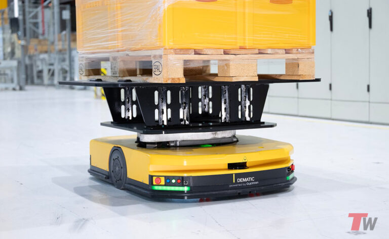 Pallet Transport AMRs