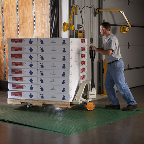 Hand Pallet Jack | Forklifts | Crown Equipment